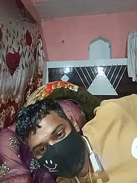 Hot_Indiancpl