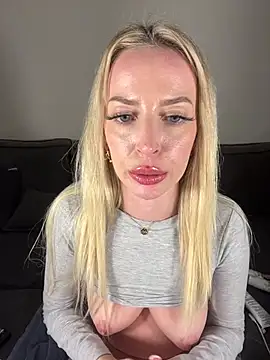 Katharina_Wagner - 10x richtig hart auf Ass hauen👋🏻