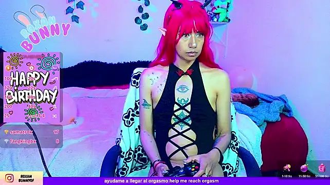 Roxanbunny1 - flash tittas