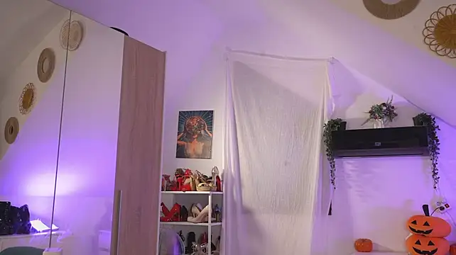 Amaliamour - 10 paddle spank
