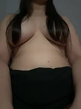 MariaIsabela12 - Mostra o cuzinho