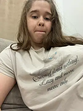 HornyGirlH - SHOW PUSSY