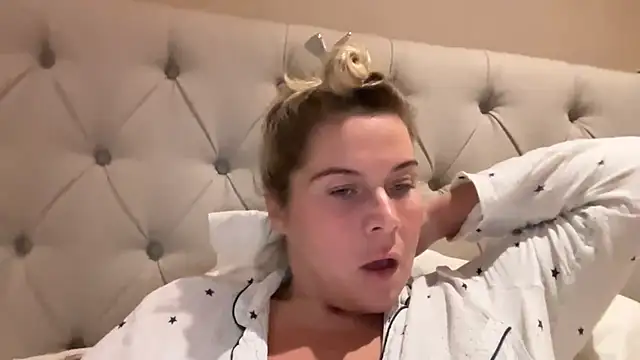 Erincheshire - LT GETS SNAP AND 2 SEXTAPES
