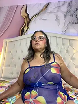 Lucy_Milf_474 - SHOW SQUIRT ♥