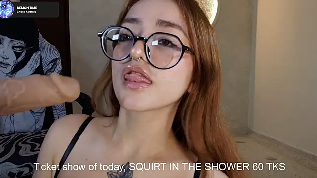 SweetJennaa - SHOW PUSSY CLOSE UP