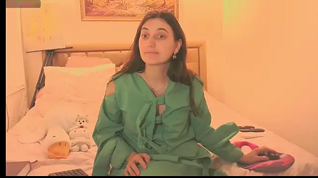 Iren - show ass no panties