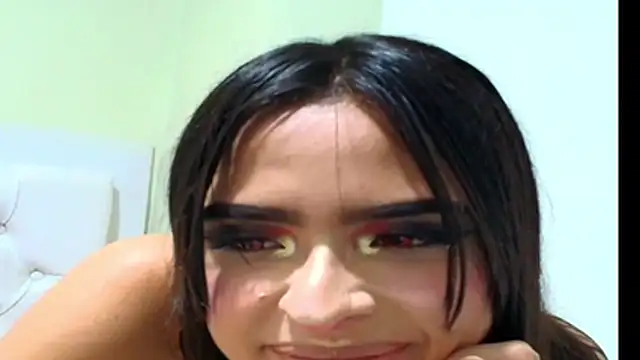 Cloeandtyfanny - flash feet
