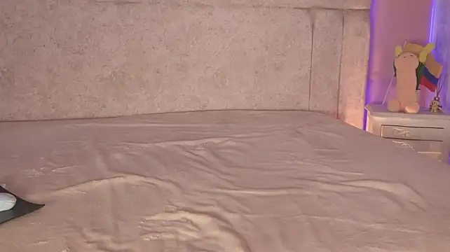 VeronicaMartiin - Ride dildo hard + cum !