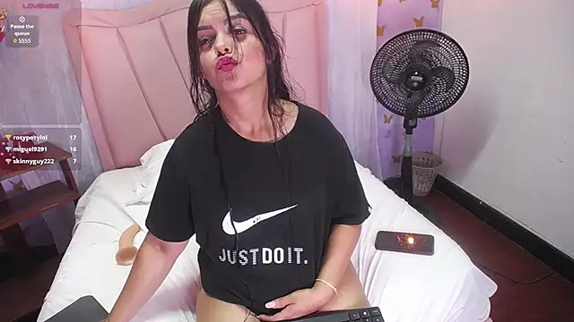 Laineystone - nude fantasy + control lush 120sg
