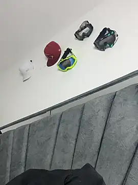 Alaia_princess - plug anal