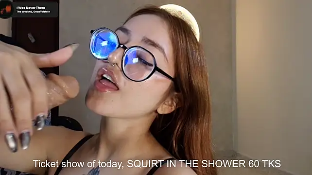 SweetJennaa - SHOW PUSSY CLOSE UP