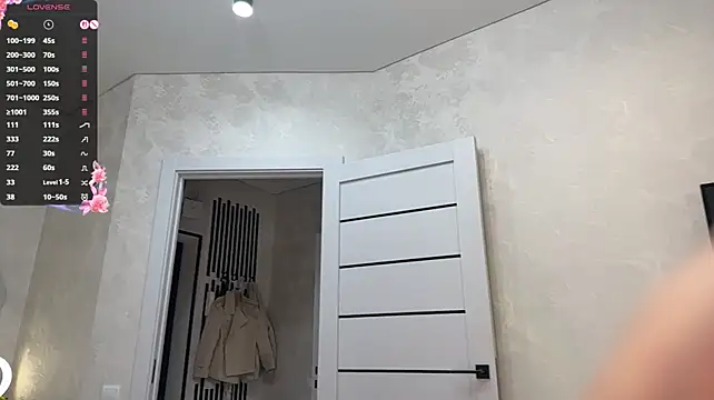 Mooniesiesita - dildo ride💕