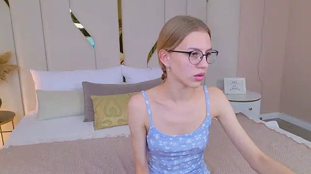 MeryMayers - Show me your panties