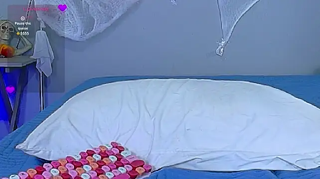 NaughtyyMommyyy - CREAMY CUM 🍦