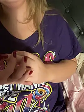 Spoiltsydney101 - Lt gets free nude 😍😍