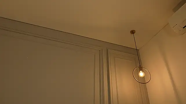 IrisBaker - show your tits