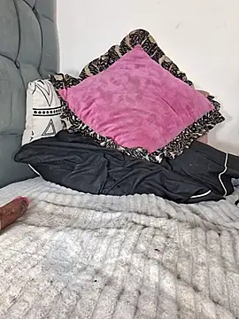 VickyPonce - big anal plug+ push it out no hands+gape