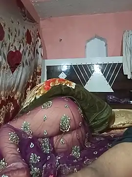 Hot_Indiancpl