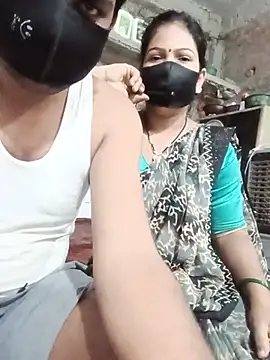 Indiansexycouple2