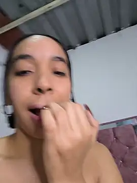 Teenssweet18 - show tits sexy