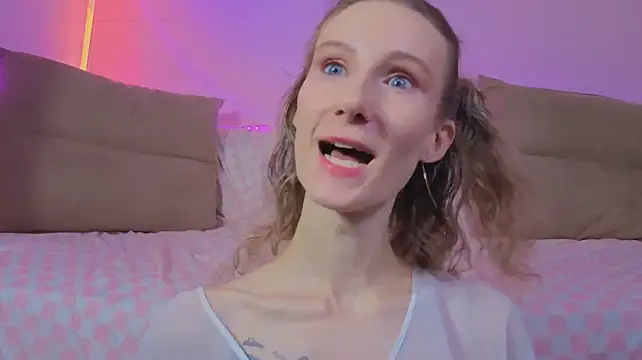 Aria_Pie - wet ass