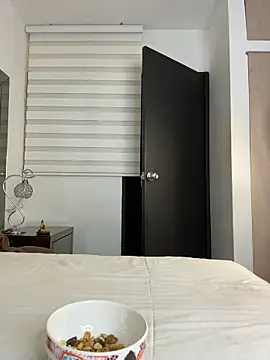 ALISSON_FOXXX1 - fingers in pussy+ cumm