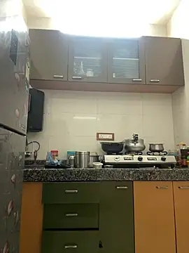 Mini-cutie - Kitchen in nude dance