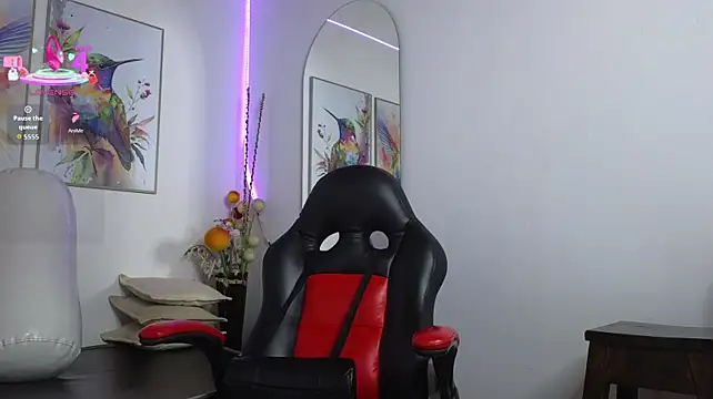IsaSkinny - Squirt open