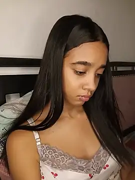 Zoe_Sweett18 - Naked+ finger in the ass
