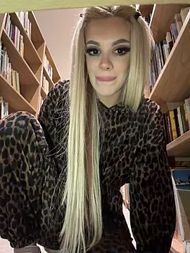 AlyssaFoxx_ - 🔥REMOVE PANTS COMPLETELY🔥