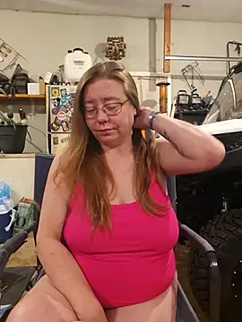 MsShelby40 - See my pussy and watch me cum!