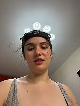 TinyBunnyx - Squirt show