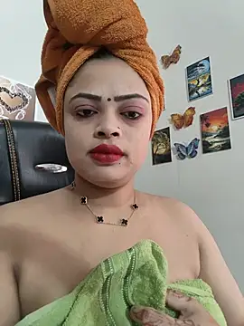 Pinky-2 - Oiling My Sexy Pussy Hole