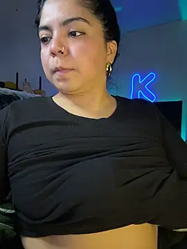 Kimmiakiss22 - Make Me Wet