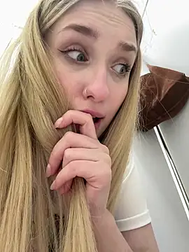 LollyPollly - HARD FINGERING TILL SQUIRT 💦💦
