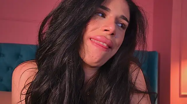 ReinaTriana - multiple squirts for papi