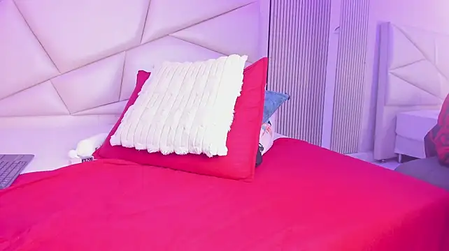 Bellamonroe_ - fingering pussy pov and domi in clit