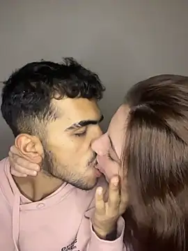 Deloreann - kiss öpüşme