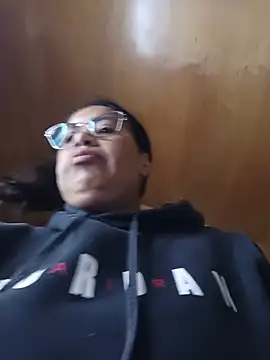 Emilif_ - Show pussy x 3mn