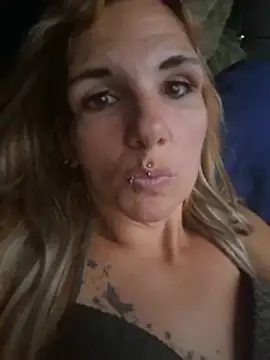 XSexyCassyx - Get naked