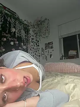 LyraCovee - Take my shirt off ❤️‍🔥❤️‍🔥