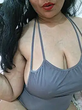 Jassi_Does - BUTPLUG IN ASS