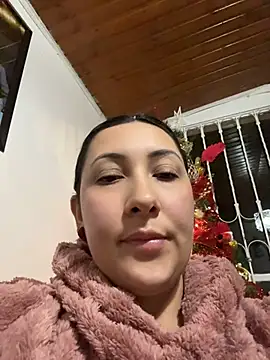 KittyObsession - Show tits and remover bra 🤫😈