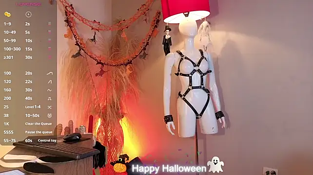 ConniecuteE - lick my dick