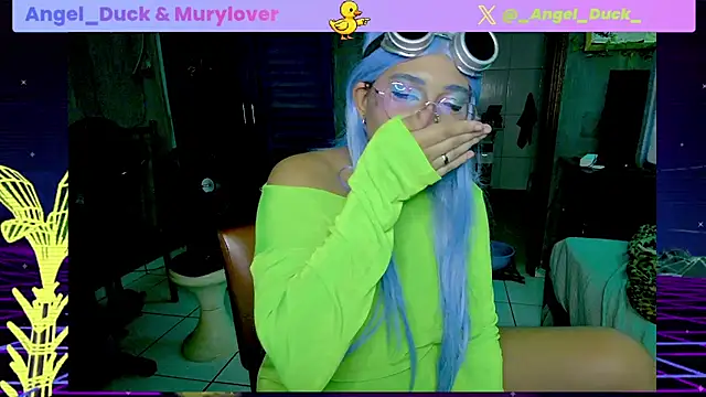 Angel_Duck - Vibrador exterm + dildo pequeno 2 min