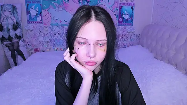 SugarBunny18 - doggy without panties