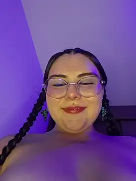 Julieth85_ - Ride big dildo in doggy style