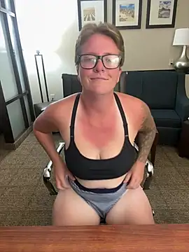 _ElizabethLove_ - Use Domi