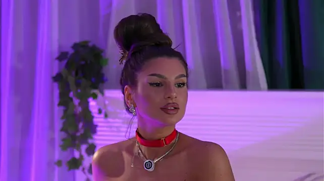 JessyKisss - Naughty suck finger close up🥵