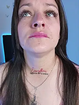 Isa_bluee - blowjobs + spit on my tits